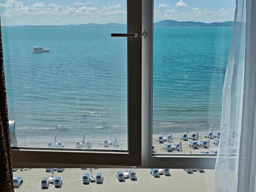 Festa Pomorie Apartments – khách sạn tại Pomorie