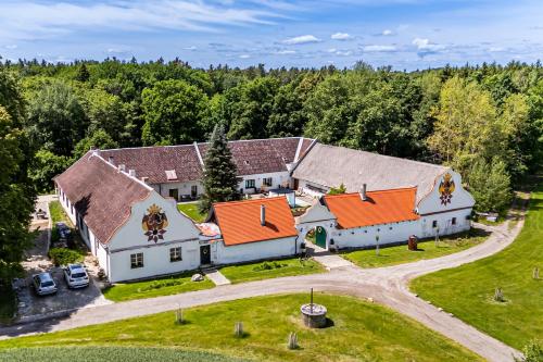 Viesnīcas āriene, Resort Biskupský Dvůr (Resort Biskupsky Dvur) in Pluhův Žďár