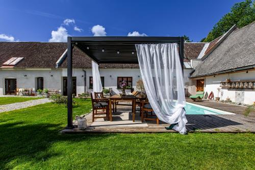 Iekārtas, Resort Biskupský Dvůr (Resort Biskupsky Dvur) in Pluhův Žďár