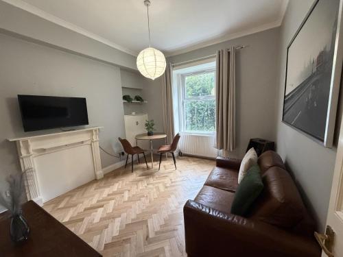 Haymarket 1 Bedroom Apartment - image 2