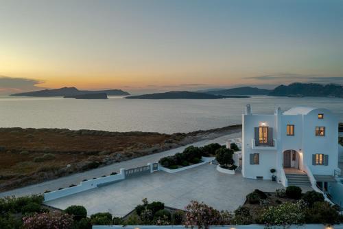 Hemera Holiday Home villa on Santorini gîte à louer Almyrá