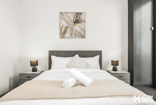 KozyGuru | Lidcombe | Olympic Park Gem + Parking - image 12