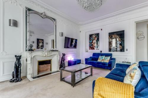 Luxury Apartment with Private Sauna & Jacuzzi in Edgewater (NJ)