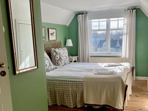 1 double bed