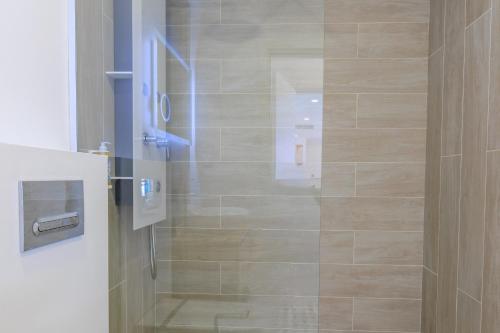 Terra Jazz Brand New 1BR w Private Garage - image 5