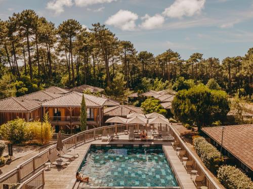 Exterior view of Domaine du Ferret Balneo & Spa