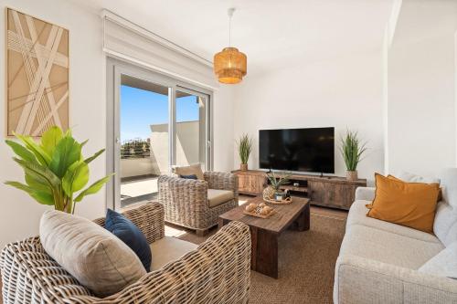 RDR559 - Seaview 2 Bed Apt in Habitat Valle Romano