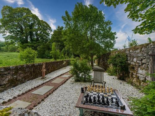 Kert, Lickleyhead Castle in Kirktown Of Clatt
