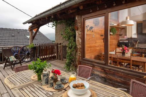 The Dragon Barn - Grenier in Ascou