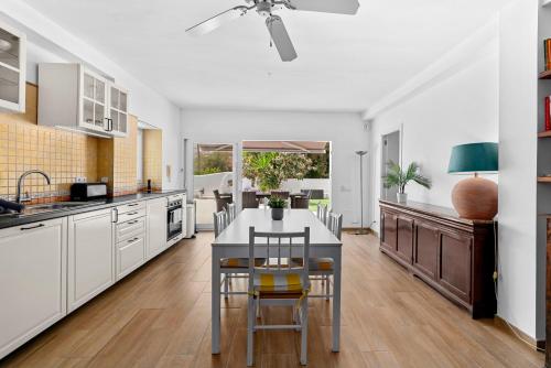 27 - Villa 2 etages avec ascensseur a Nueva Andalucia Marbella - image 4
