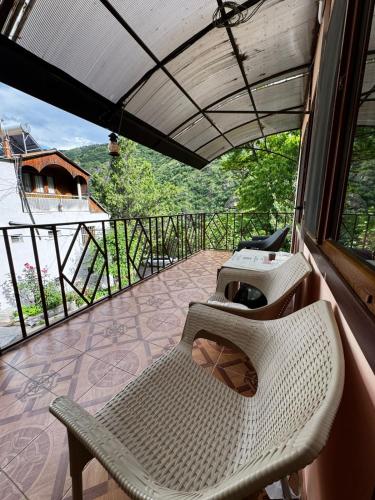 IRIS B&B in DEBED CANYON in Alaverdi