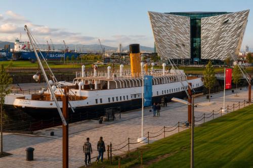 CK Serviced Apartments Belfast 4