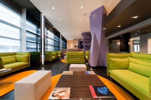 ผับ/เลาจน์, RMH MODENA DES ARTS in โมเดนา