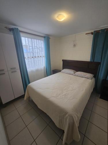 Caleta san Pedro house in Punta Teatinos