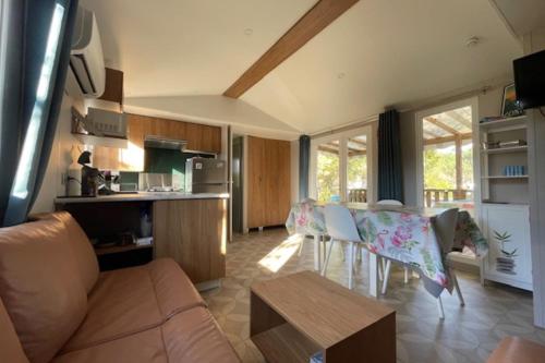 Mobilhome 3 chambres Camping Les Dunes de Contis in St Julien En Born