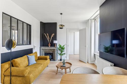 Appartement lumineux 2 chambres - à 2 min du metro Oullins centre - Location saisonnière - Oullins-Pierre-Bénite