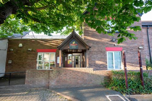 Saram Lodge Lichfield in Fradley