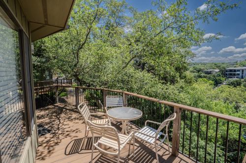 Perfect Remote Worker Hideaway near Austin with pool and hot tub No 16 Lantana - Hudson Bend, TX