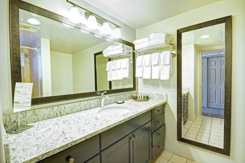 Wyndham Star Pass Four 4BR Apartments - image 2