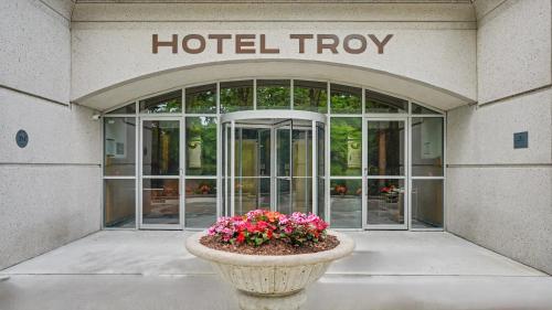 Hotel Troy Trademark Collection by Wyndham - image 5