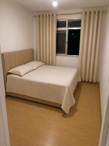 Quarto economico ao lado do Shopping nova america in Del Castilho