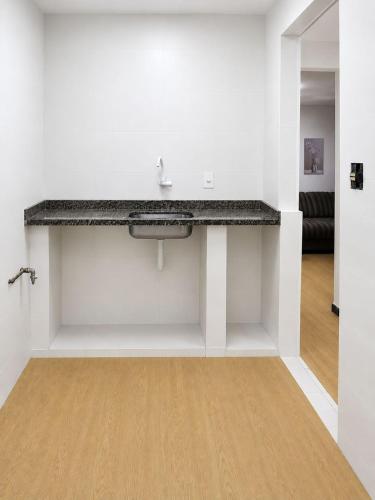 Quarto economico ao lado do Shopping nova america in Del Castilho