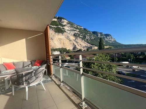 Charming, quiet apartment with a view in Etrembieres (Rhone-Alpes)