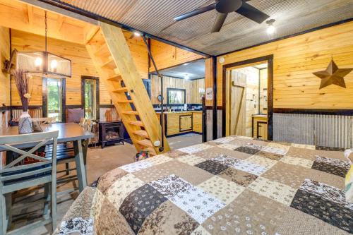 Fish & Hike the Ozarks! Black Ben Bear Cabin in 紐頓尼亞