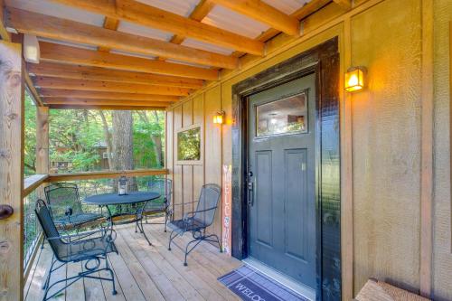Fish & Hike the Ozarks! Black Ben Bear Cabin in 紐頓尼亞