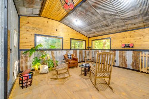 Fish & Hike the Ozarks! Black Ben Bear Cabin in 紐頓尼亞