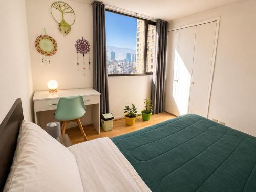Private room with private bathroom in the Heart of Santiago