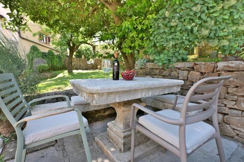 Karst house Mediteranean Slovenia in Pliskovica