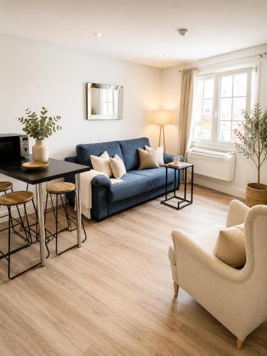 Grand Central House - Deluxe Two Bedroom - GibraltarStay Apartments
