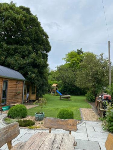 Stone Lodge Garden Retreat in Duleek