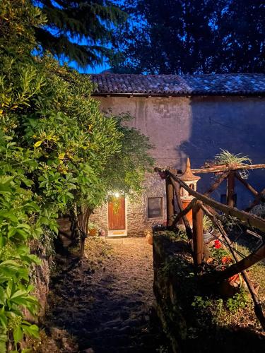 Borgo Il Monzone – khách sạn tại Montese