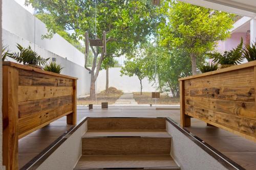 City Garden House by Hosty in Prior Velho