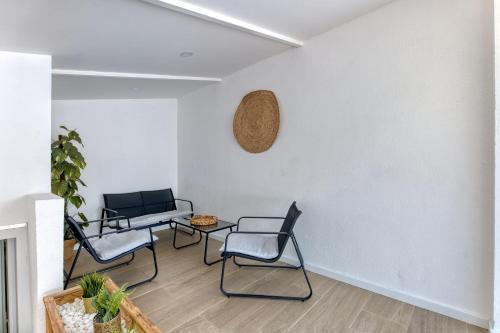 City Garden House by Hosty in Prior Velho