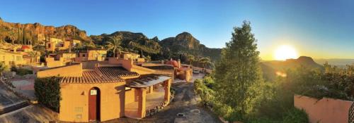 El Oasis - Mountain hideaway with pool & sunsets near Mojácar gîte à louer El Puntal