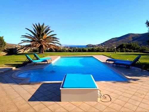 Villa Andros, Beauty and Luxury - Private Pool, Андрос