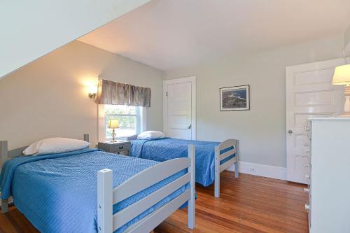 Seaside House - image 12