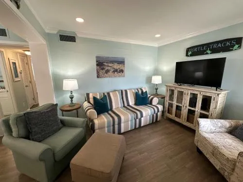 Hilton Head Resort 2BR Near Beach Pools Hot Tub photo 2