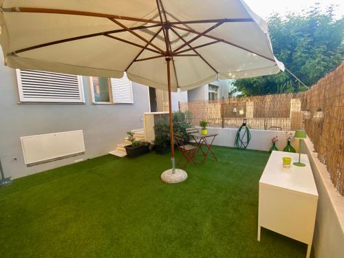 حديقة, L'aquilone Room in La Palma