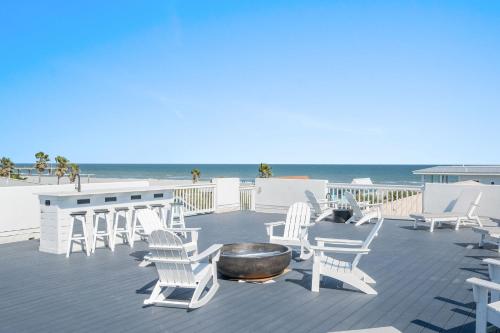 Sol Mate Roof top deck at the Beach Private heated pool spa and firepit – khách sạn tại Biển St Augustine