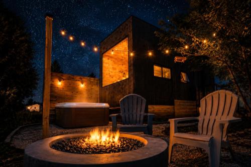 Zunanjost, Field of Dreams Tiny Home in Stillwater Avenue