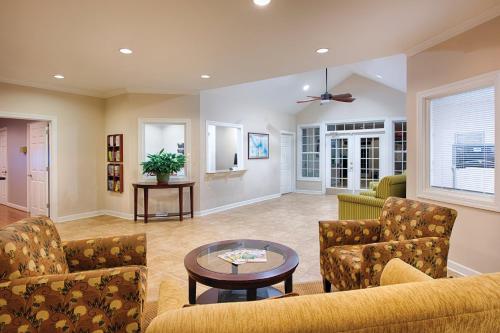 Wyndham Lake Marion Ten 10BR Apartments - image 9