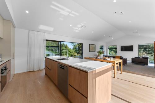 Kinloch Retreat - image 3