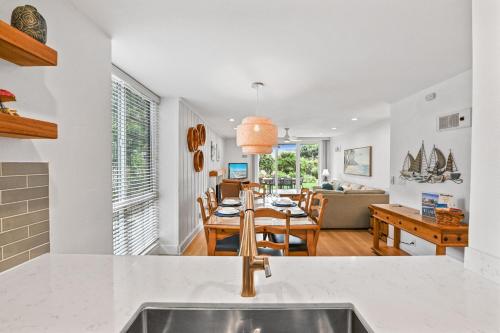 G7 - Cozy Beach Cottage, Oceanside (zdjęcie 5)