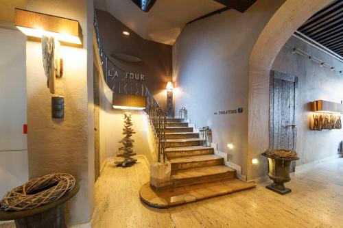 Hôtel de la Tour - La Tour