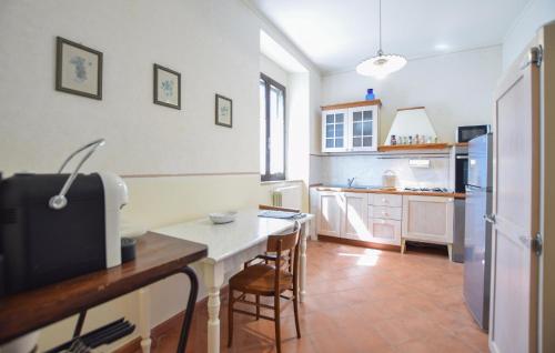 köök, Pet Friendly Home In Allerona in Allerona
