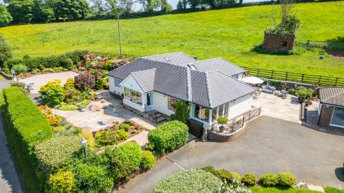 The Bay Tree Bed & Breakfast in Alton (Staffordshire)